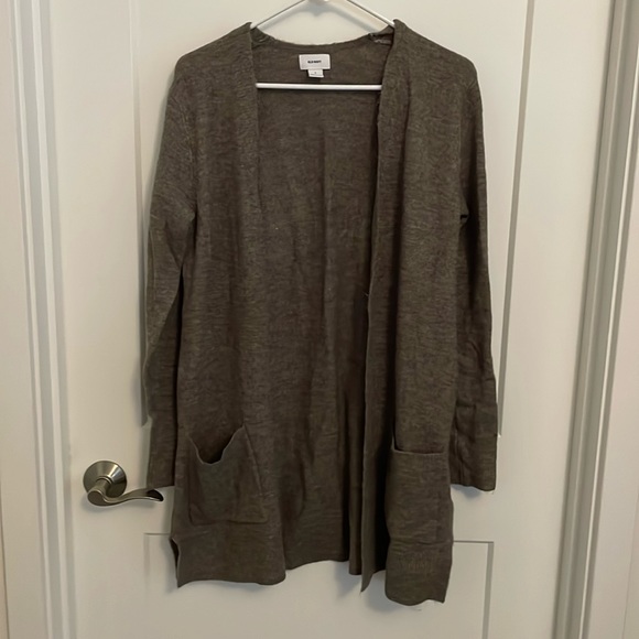 Old Navy Cardigan - Picture 1 of 1